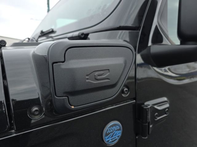 Used 2025 Jeep Wrangler Unlimited Rubicon 4xe w/ Safety Group image 60