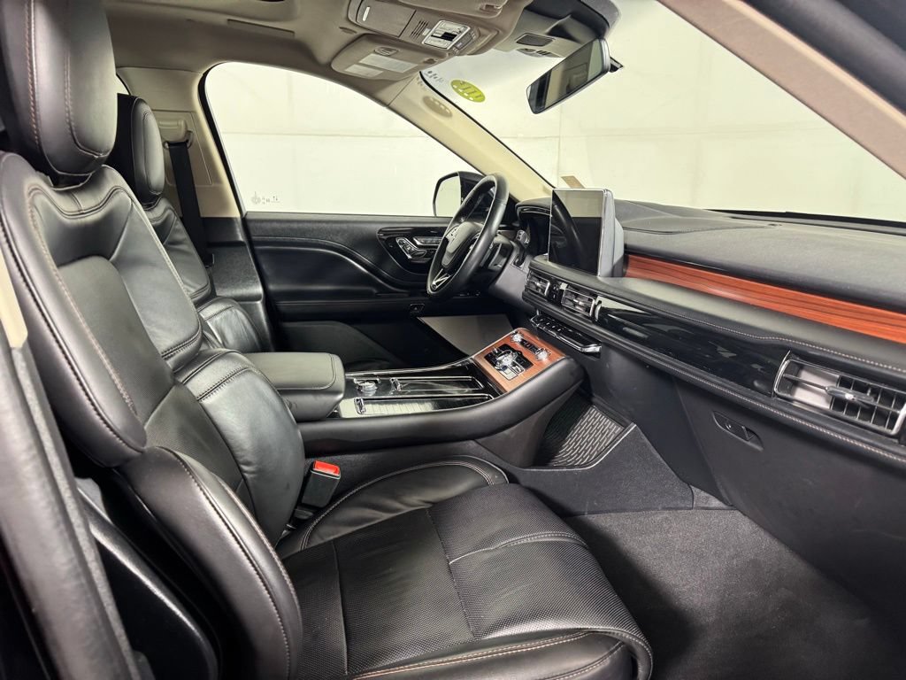 Certified 2023 Lincoln Aviator Grand Touring w/ Equipment Group 301A AWD/4WD image 16