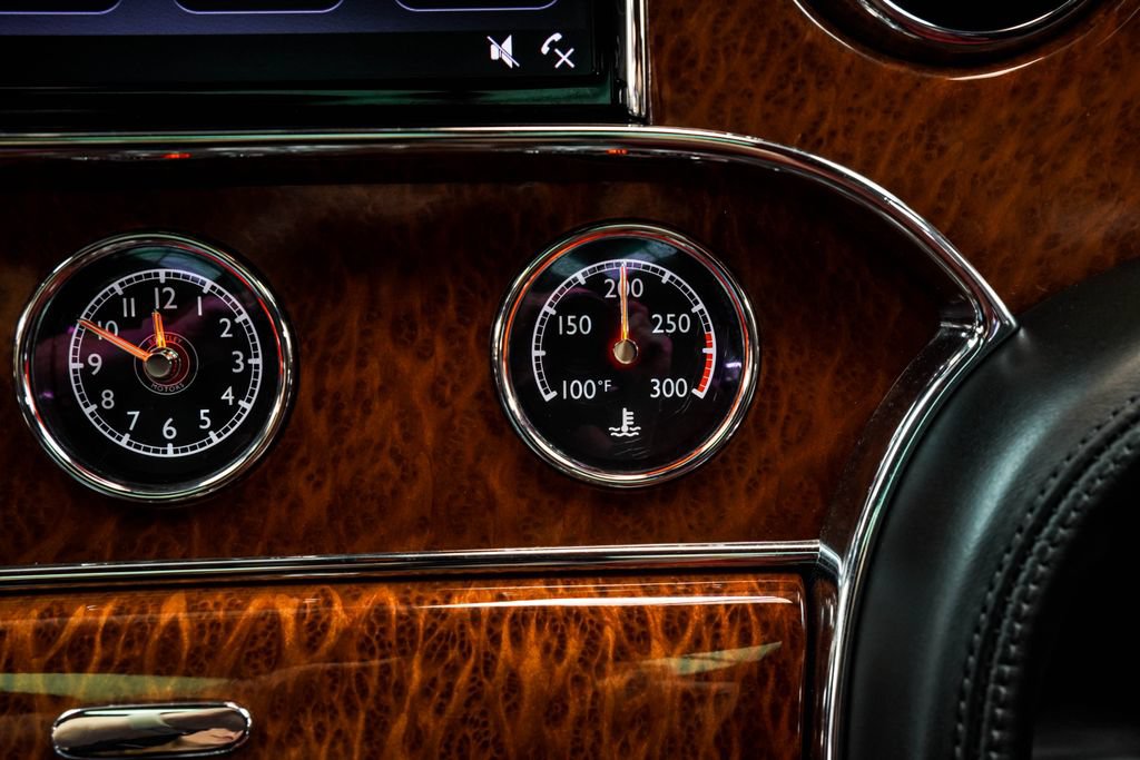 Used 2018 Bentley Mulsanne RWD image 32