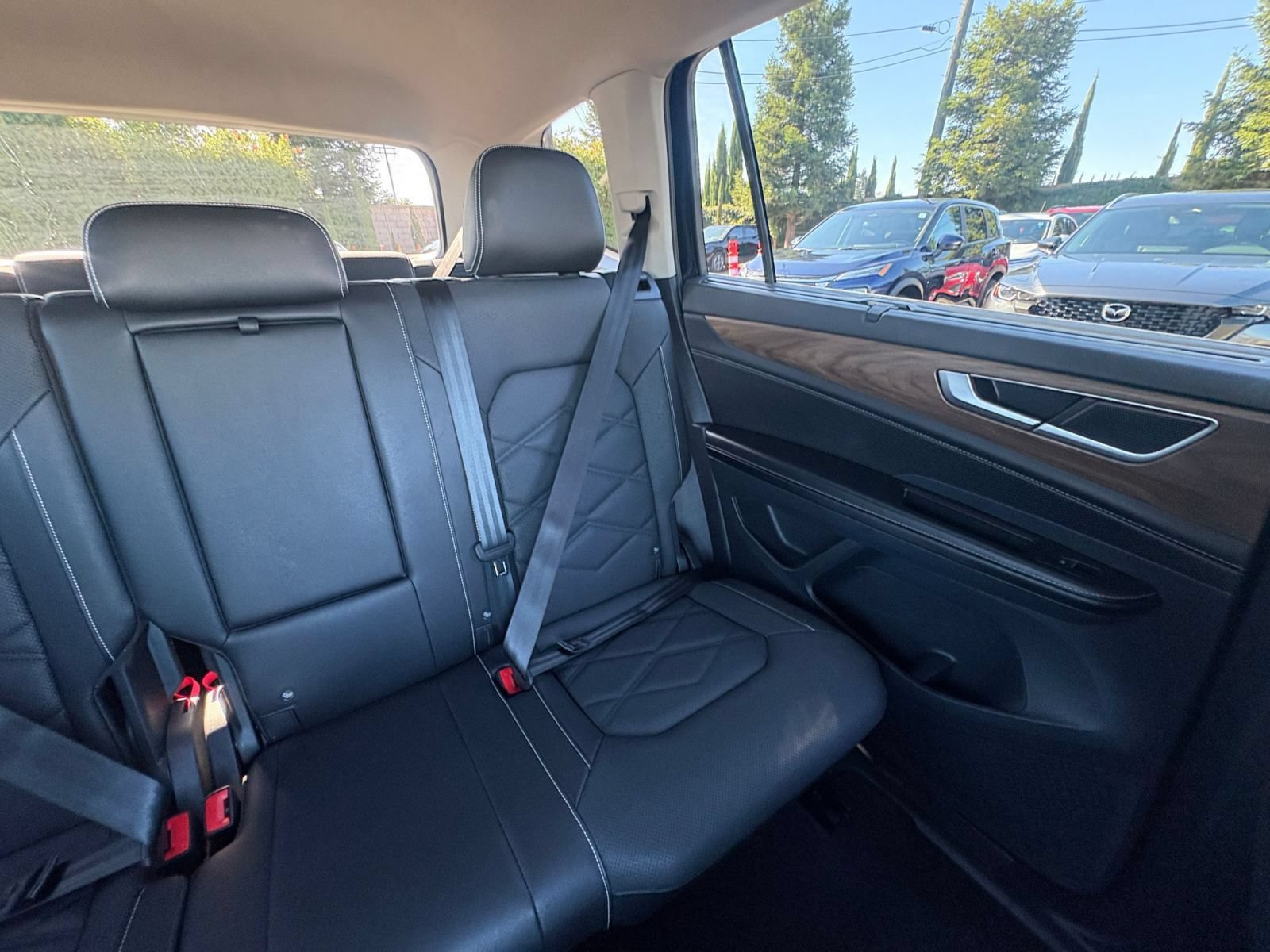 Used 2026 Volkswagen Atlas SE AWD/4WD image 40