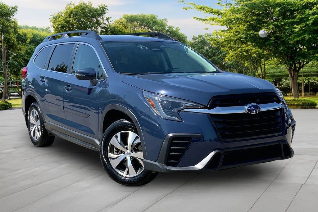 Used 2023 Subaru Ascent Premium AWD/4WD image 3