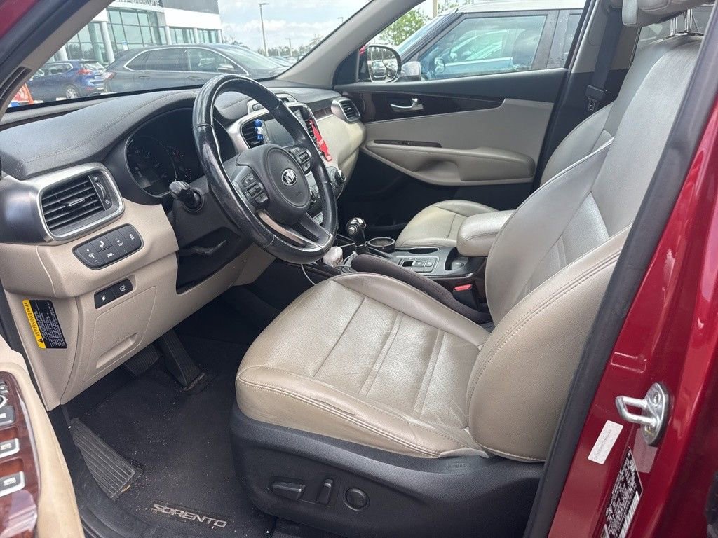Used 2017 Kia Sorento EX w/ EX Advanced Touring Package image 14