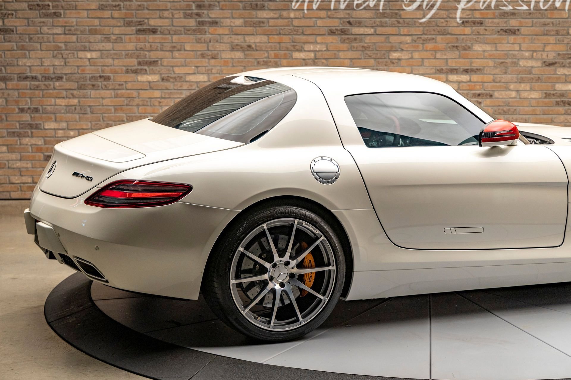Used 2011 Mercedes-Benz SLS AMG image 12