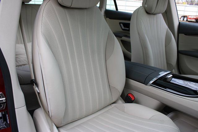 Used 2022 Mercedes-Benz EQS 450+ Sedan image 14