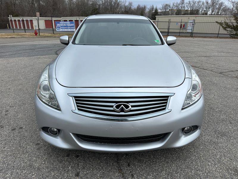 Used 2011 INFINITI G25 x w/ Moonroof Pkg AWD/4WD image 3