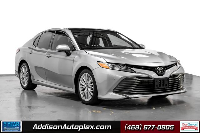 Used 2018 Toyota Camry XLE FWD image 1
