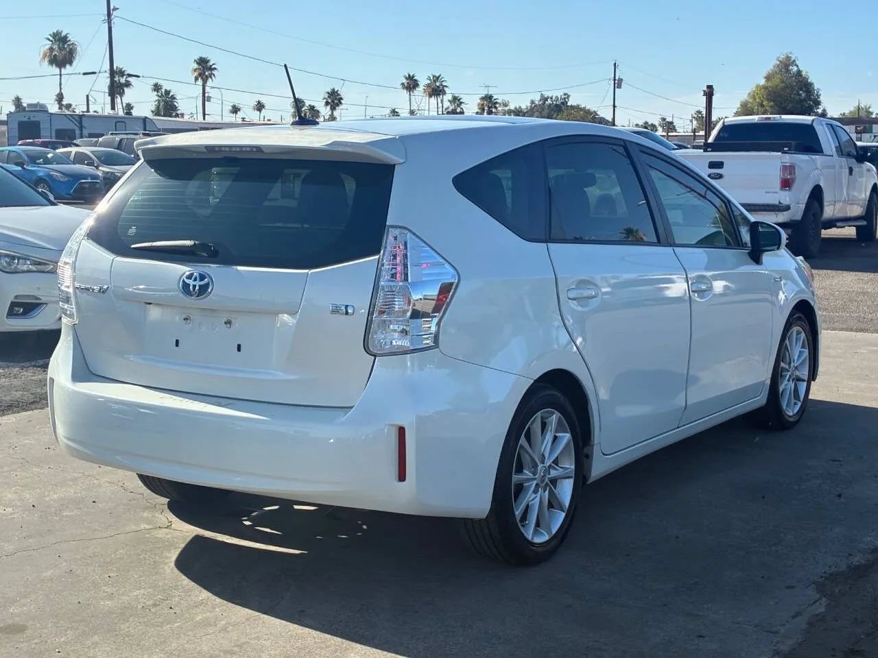 Used 2012 Toyota Prius V Five FWD image 9