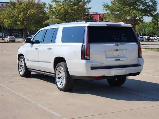 Used 2019 Cadillac Escalade ESV Premium Luxury image 7