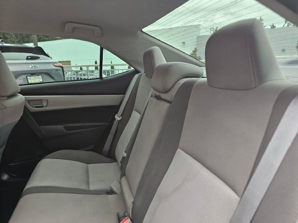 Used 2019 Toyota Corolla LE FWD image 19