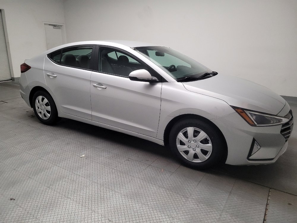 Used 2019 Hyundai Elantra SE image 11