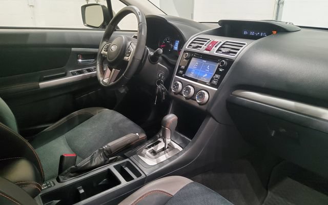 Used 2017 Subaru Crosstrek 2.0i Premium AWD/4WD image 16