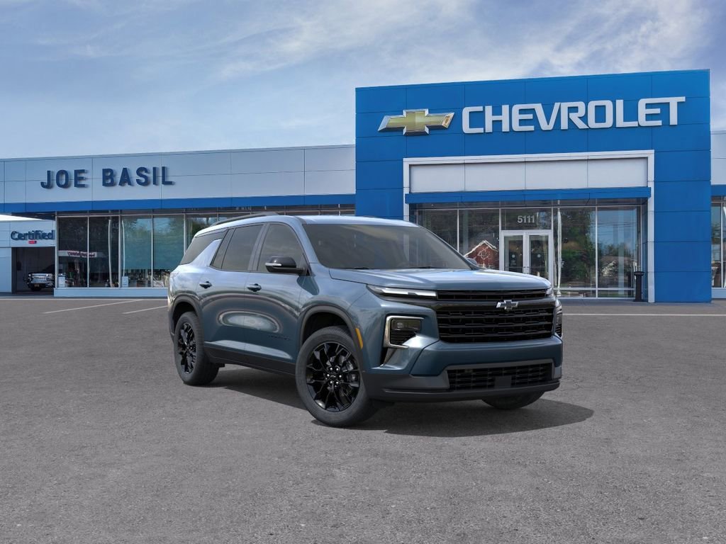 New 2026 Chevrolet Traverse LT w/ Midnight/Sport Edition