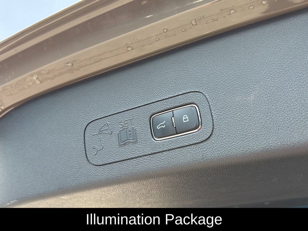 Used 2026 Lincoln Aviator Reserve AWD/4WD image 6