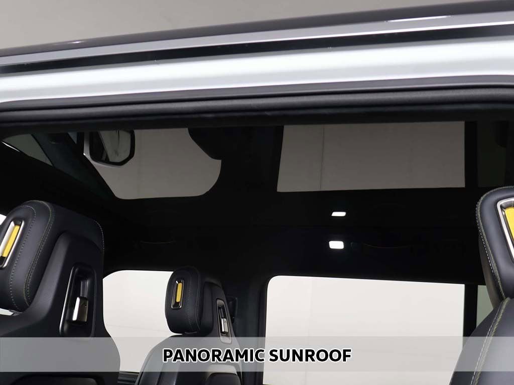 Used 2023 Rivian R1S Adventure image 4