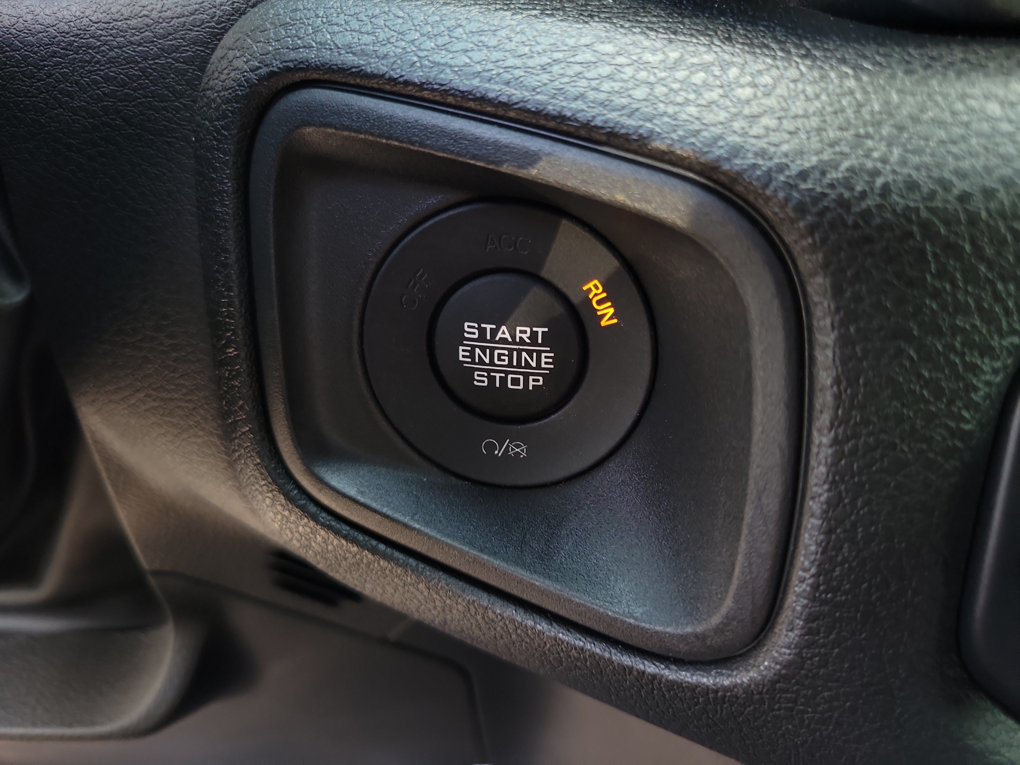 Used 2025 Jeep Wrangler Unlimited Sport AWD/4WD image 33