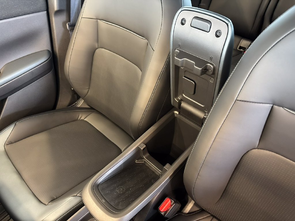New 2026 Nissan Leaf SV+ w/ Floor Mat Package (SV+) FWD image 18