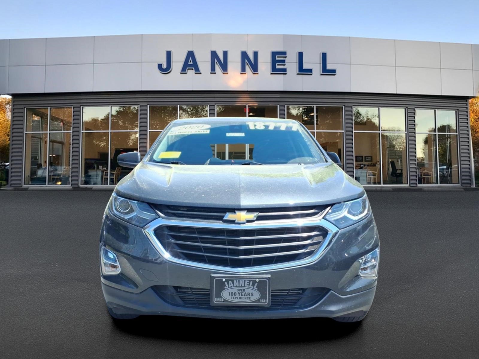Used 2020 Chevrolet Equinox LT w/ LPO, Floor Liner Package AWD/4WD image 2