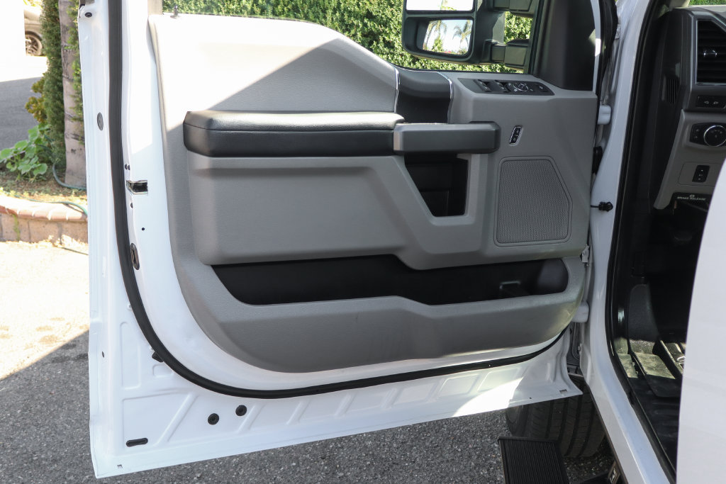 Used 2019 Ford F250 XLT w/ XLT Value Package AWD/4WD image 19