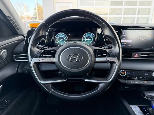 Certified 2021 Hyundai Elantra SEL w/ Convenience Package image 17