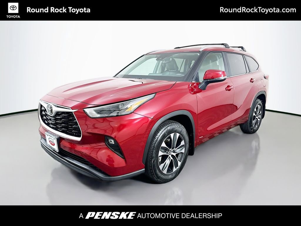 Certified 2026 Toyota Highlander XLE AWD/4WD image 1