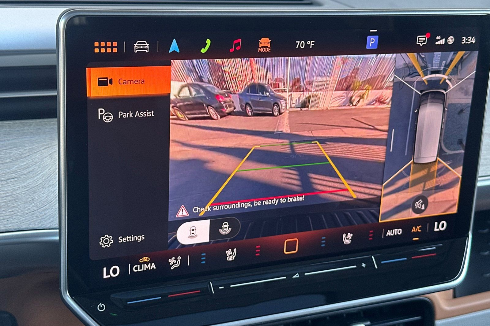 New 2025 Volkswagen ID. Buzz 1st Edition AWD/4WD image 19