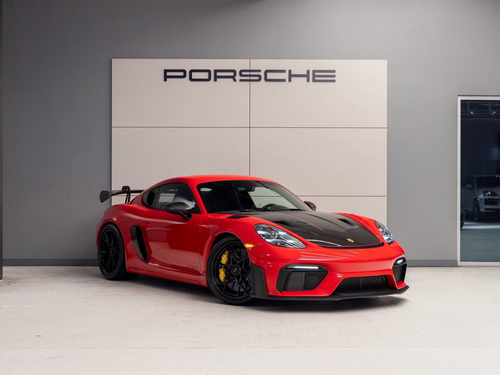 Used 2024 Porsche 718 Cayman GT4 RS w/ Weissach Package image 9