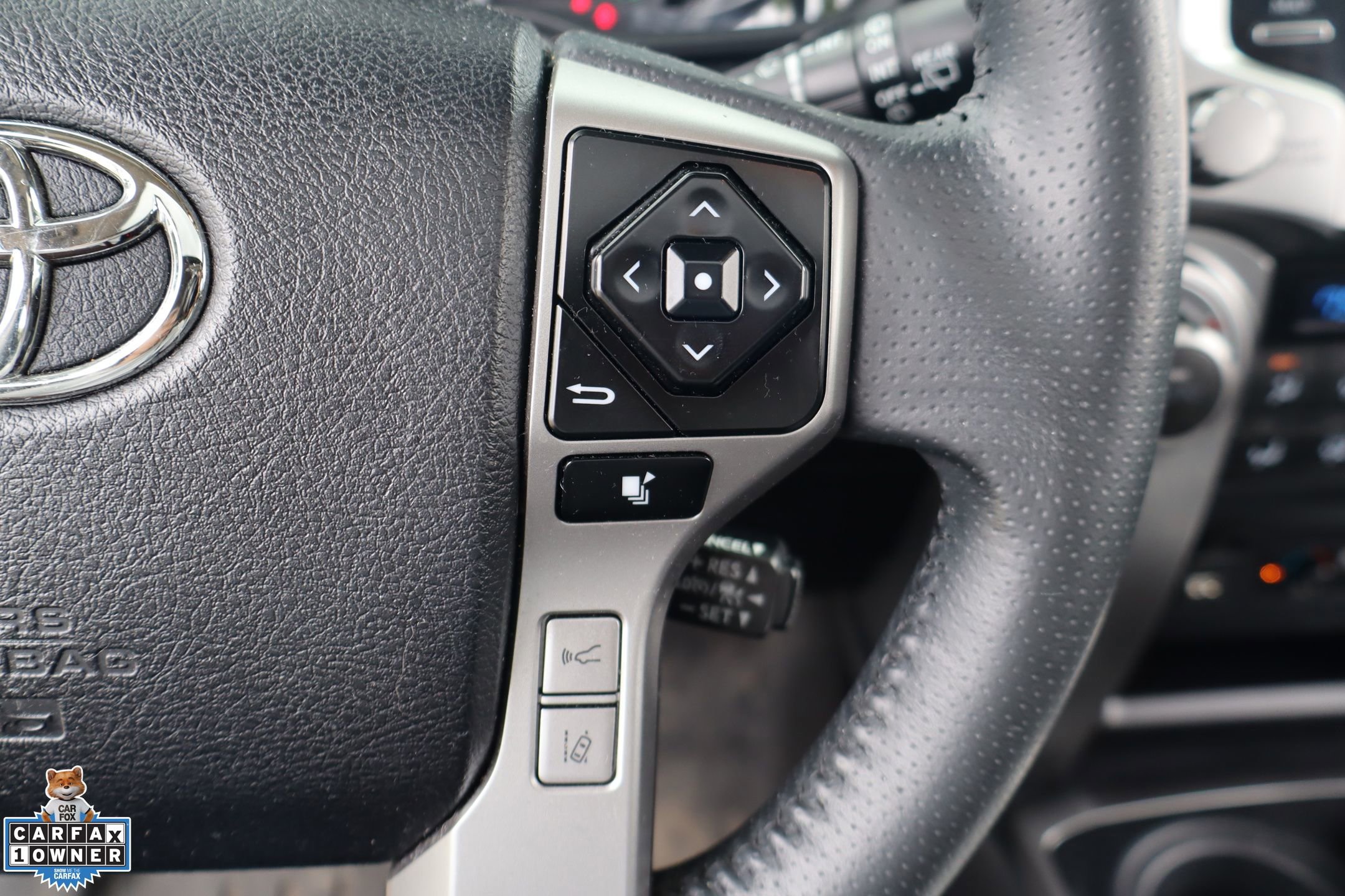 Used 2022 Toyota 4Runner Limited AWD/4WD image 18