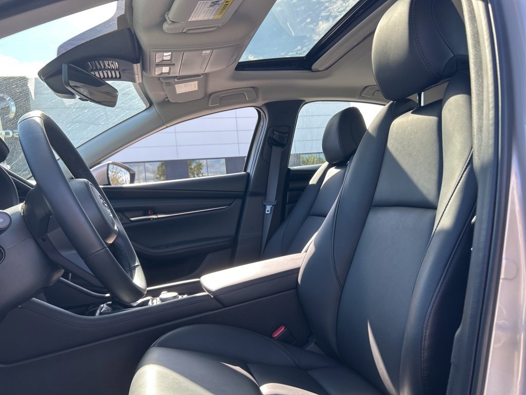 Used 2025 MAZDA MAZDA3 s image 14