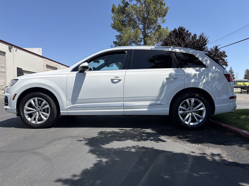 Used 2017 Audi Q7 2.0T Premium AWD/4WD image 8