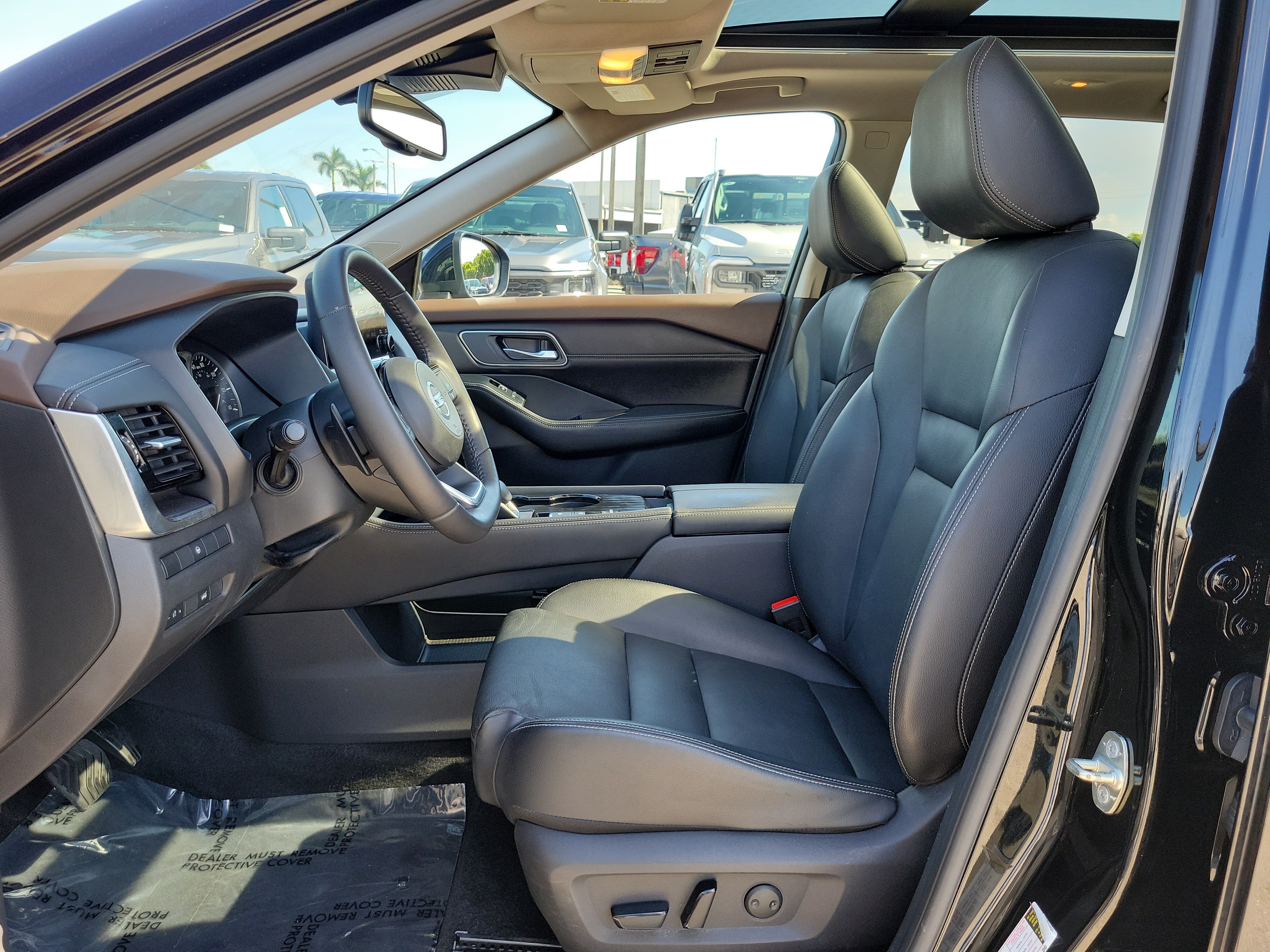 Used 2021 Nissan Rogue SL w/ Premium Package FWD image 18