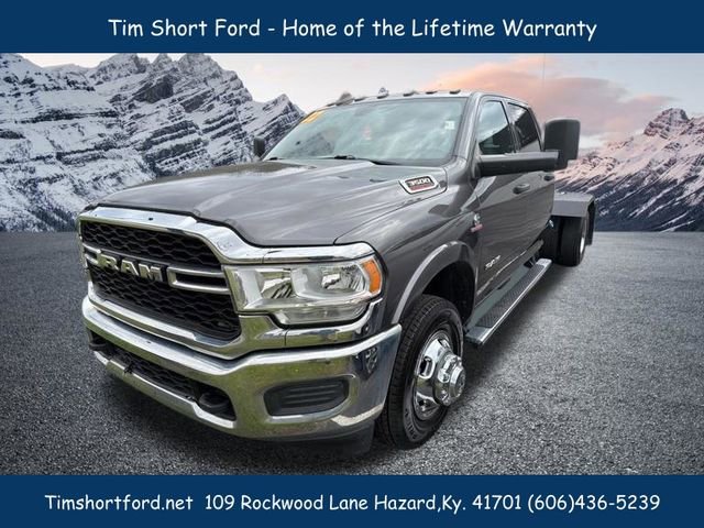 Used 2022 RAM 3500 Tradesman w/ Chrome Appearance Group image 13