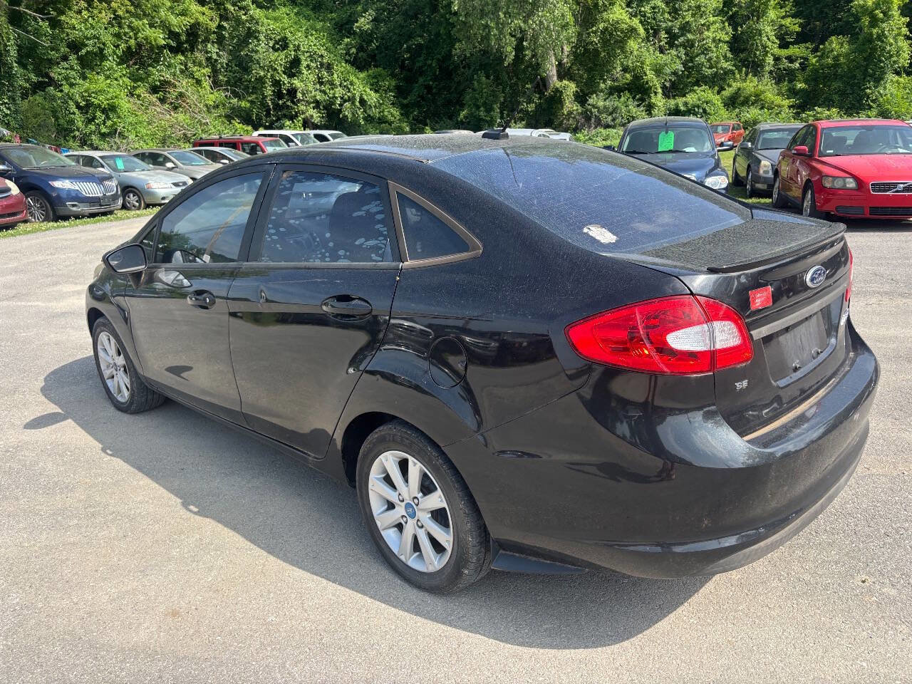 Used 2013 Ford Fiesta SE image 9