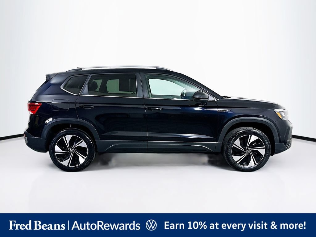Certified 2023 Volkswagen Taos SE AWD/4WD image 11