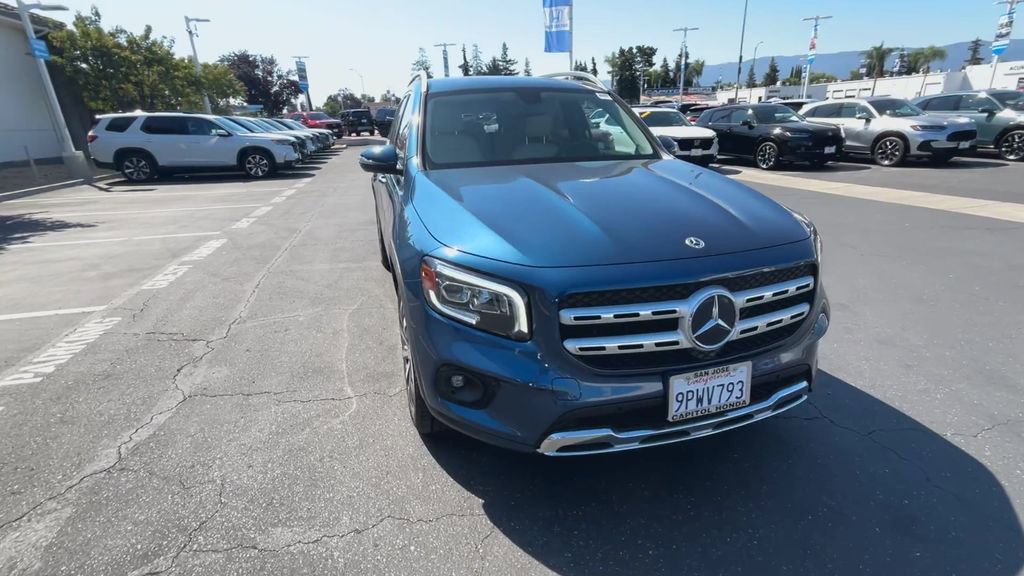 Used 2021 Mercedes-Benz GLB 250 w/ Premium Package image 3