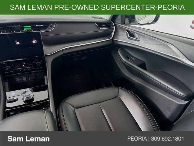 Used 2023 Jeep Grand Cherokee L Limited image 23