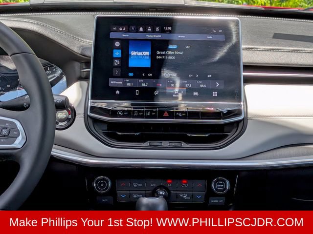 Used 2023 Jeep Compass Limited w/ Sun and Sound Group AWD/4WD image 17