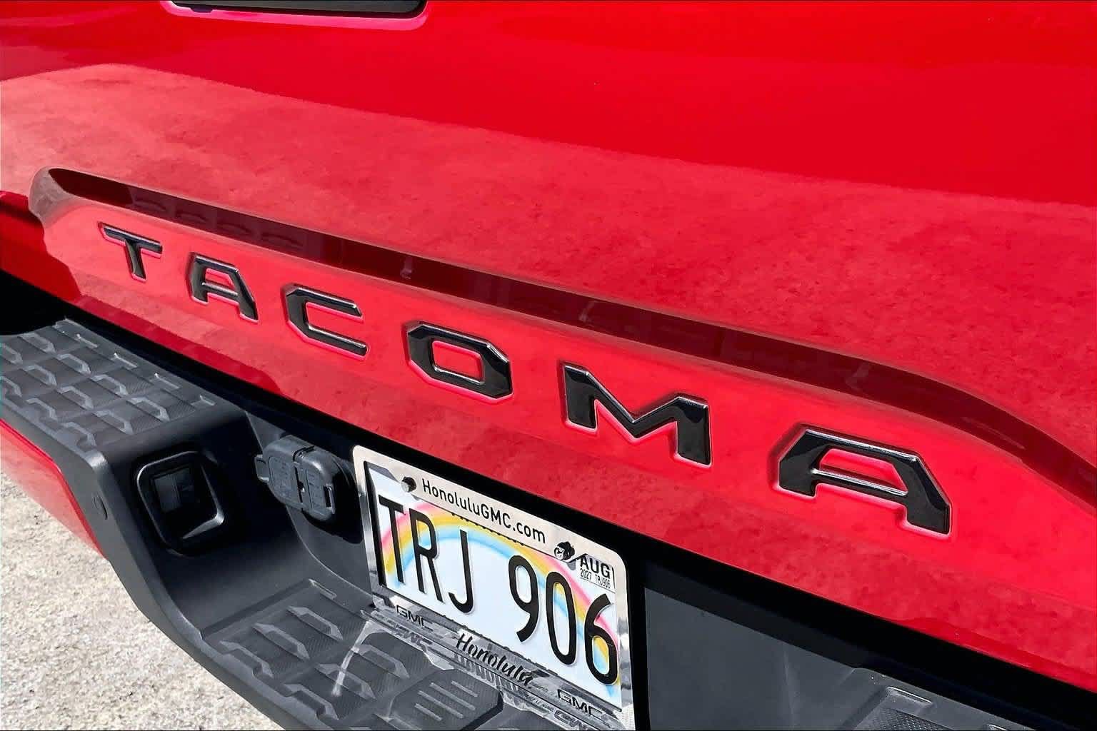 Used 2018 Toyota Tacoma TRD Sport RWD image 7