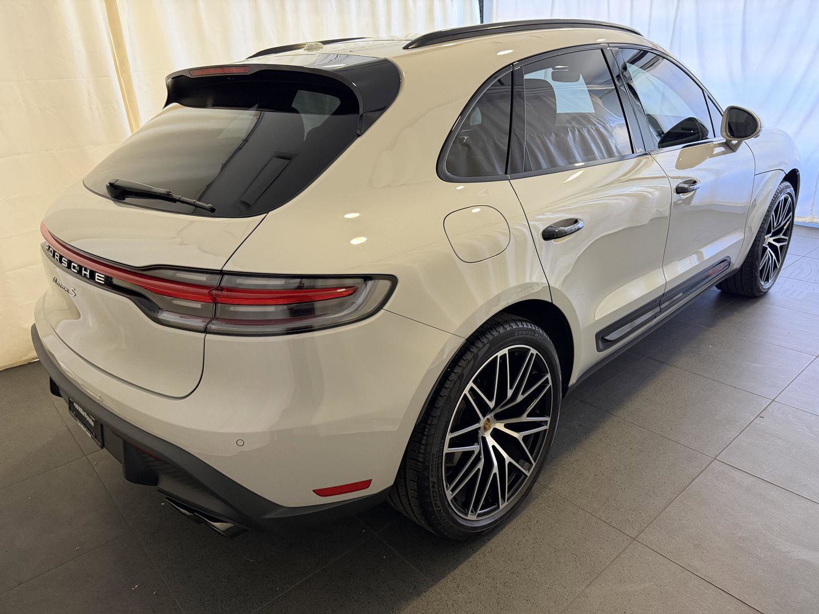 Used 2025 Porsche Macan S image 9