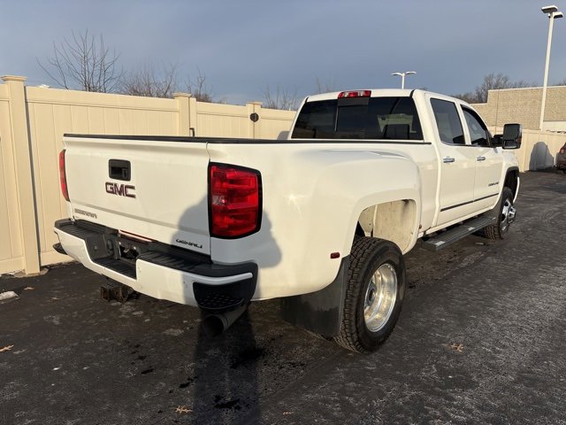 Used 2016 GMC Sierra 3500 Denali w/ Duramax Plus Package image 3