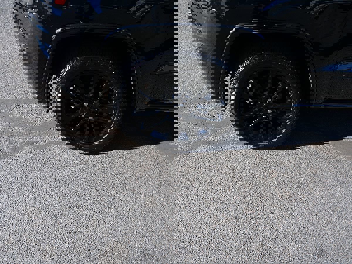 Used 2020 Jeep Grand Cherokee Altitude image 31