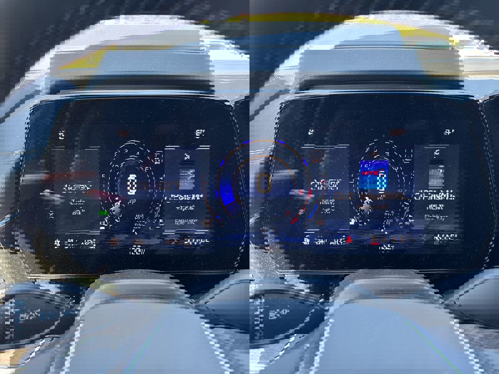 New 2025 Chevrolet Suburban Premier image 18