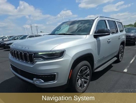 Used 2024 Jeep Wagoneer 4WD w/ Premium Group I image 2