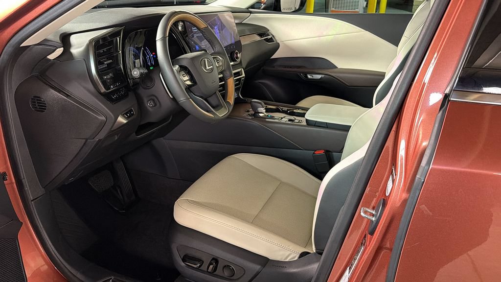 Certified 2024 Lexus RX 350h w/ Cold Area Package AWD/4WD image 21