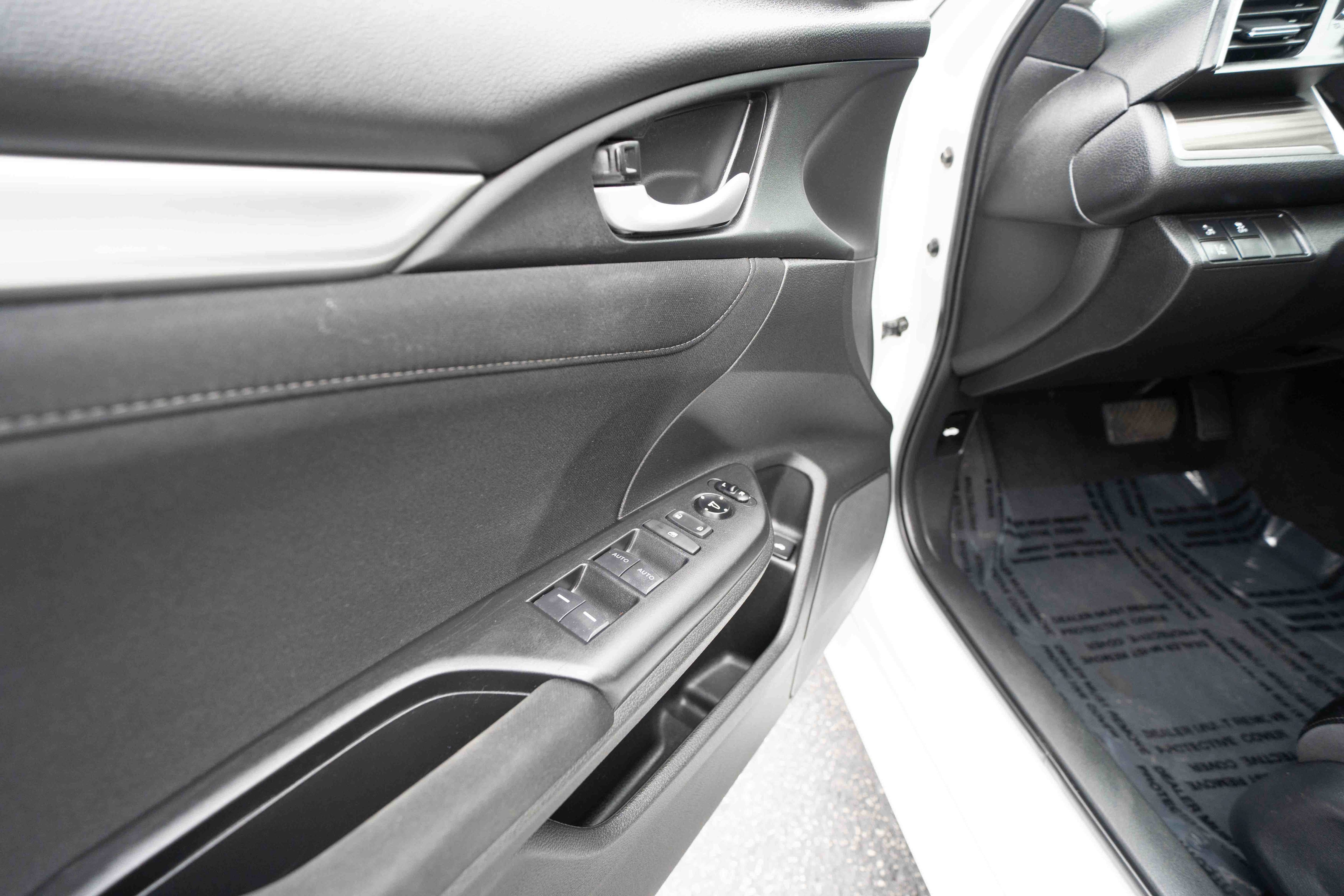 Used 2021 Honda Civic EX image 7