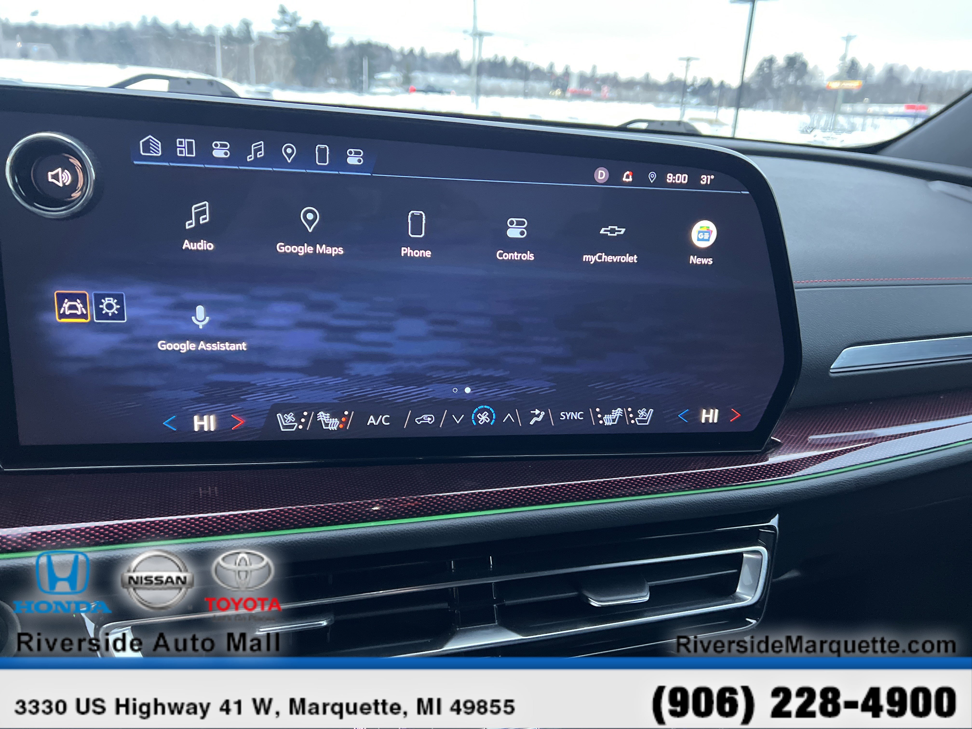 Used 2024 Chevrolet Traverse RS w/ LPO, Floor Liner Package image 17