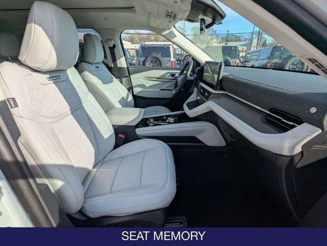 Certified 2026 Ford Explorer Platinum w/ LUX Leather Package AWD/4WD image 26