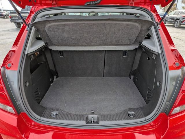 Used 2018 Chevrolet Trax LT w/ LT Convenience Package image 31