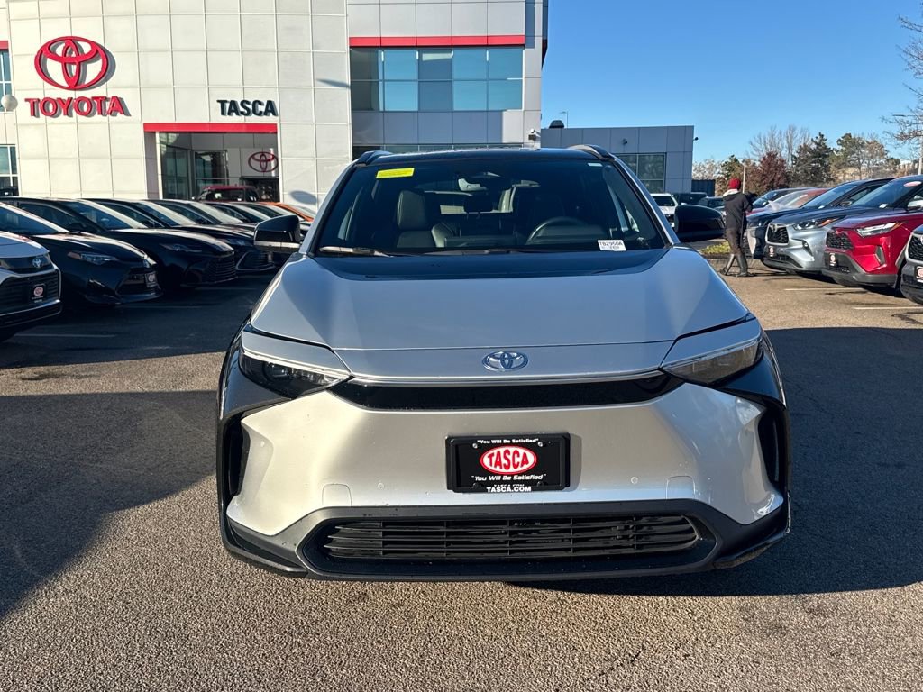 Used 2023 Toyota bZ4X XLE image 2