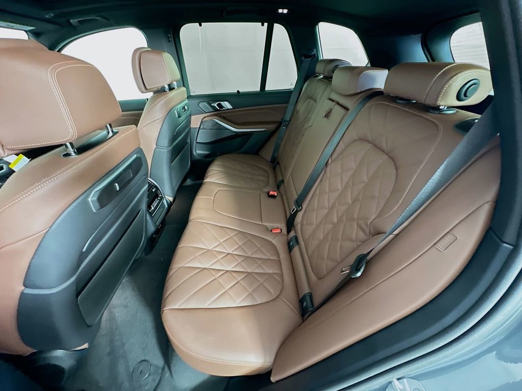 New 2026 BMW X5 xDrive40i w/ Executive Package image 32