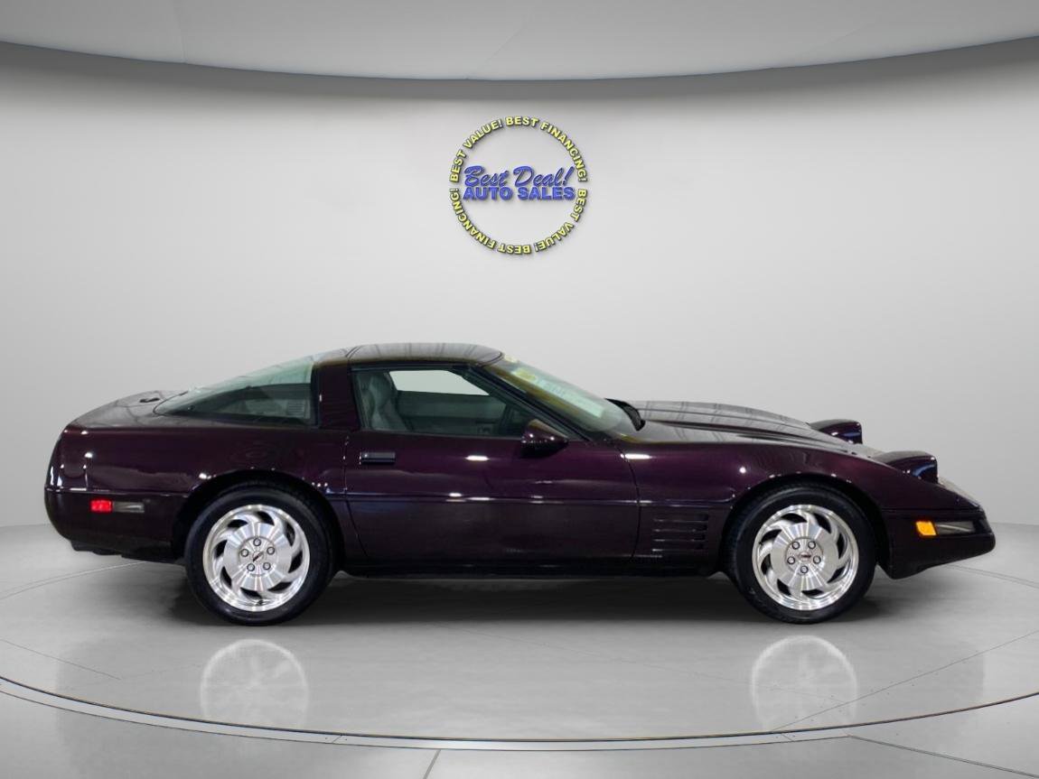 Used 1993 Chevrolet Corvette Coupe RWD image 8